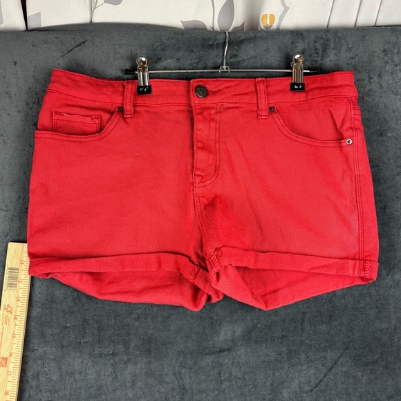 BDG sz 32W Mid Rise Red Jean Shorts Frayed Hem — ready for July 4th - Picture 1 of 10